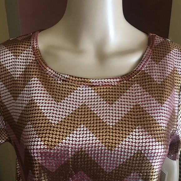 LuLaroe Hi-Lo Holiday Carly Knit Dress Size Medium - Picture 3 of 8